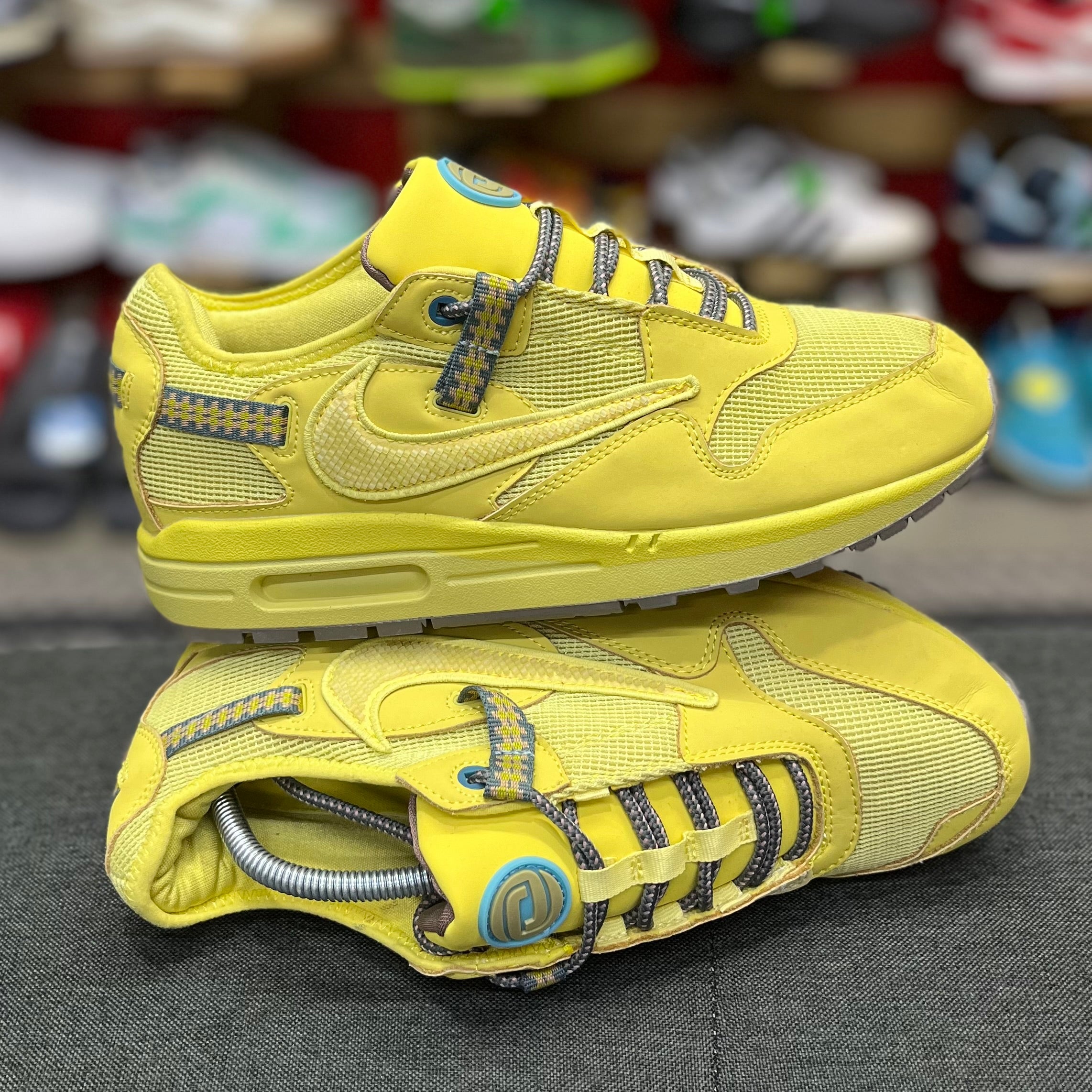 Jack Cactus ‘Saturn Gold’ Nik Sneakers