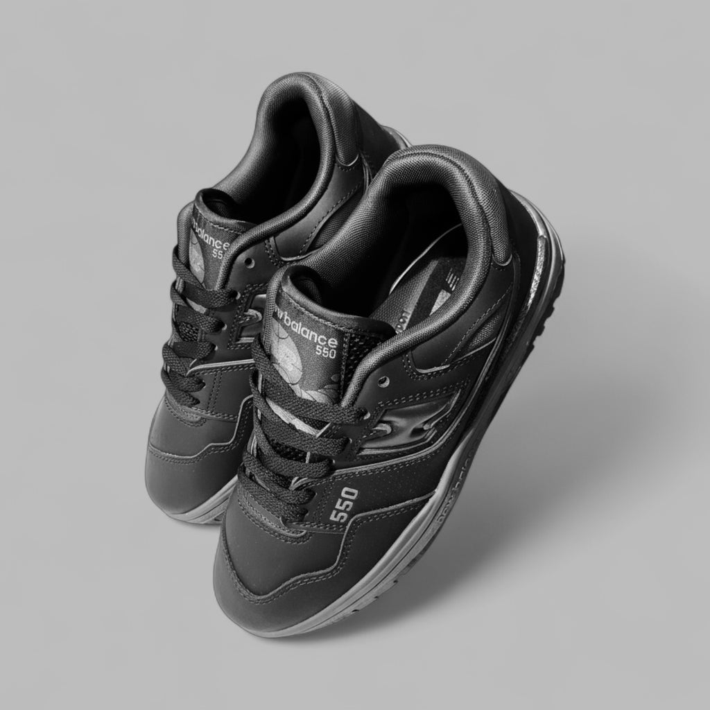 NEW BALANCE 550 ‘TRIPLE BLACK’ SNEAKERS