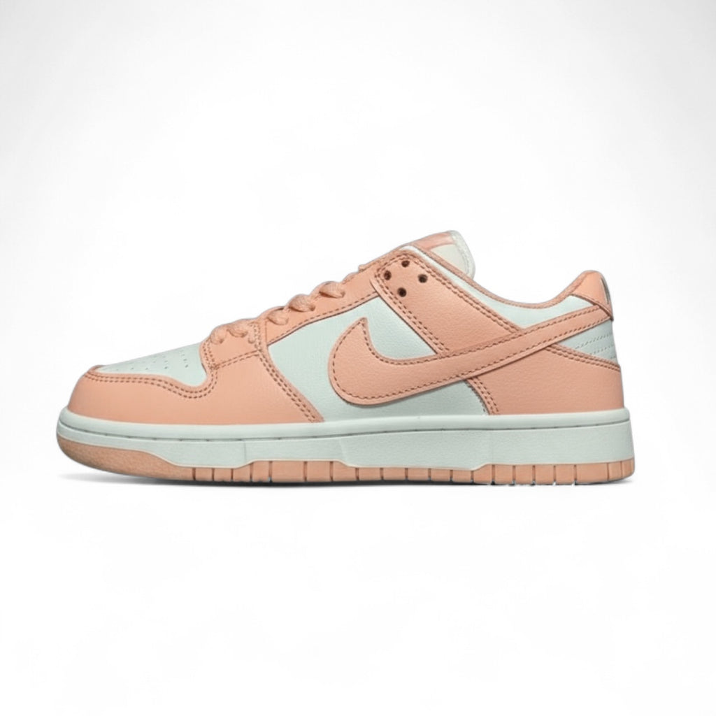 LADIES N1KE SB DUNK LOW SNEAKERS