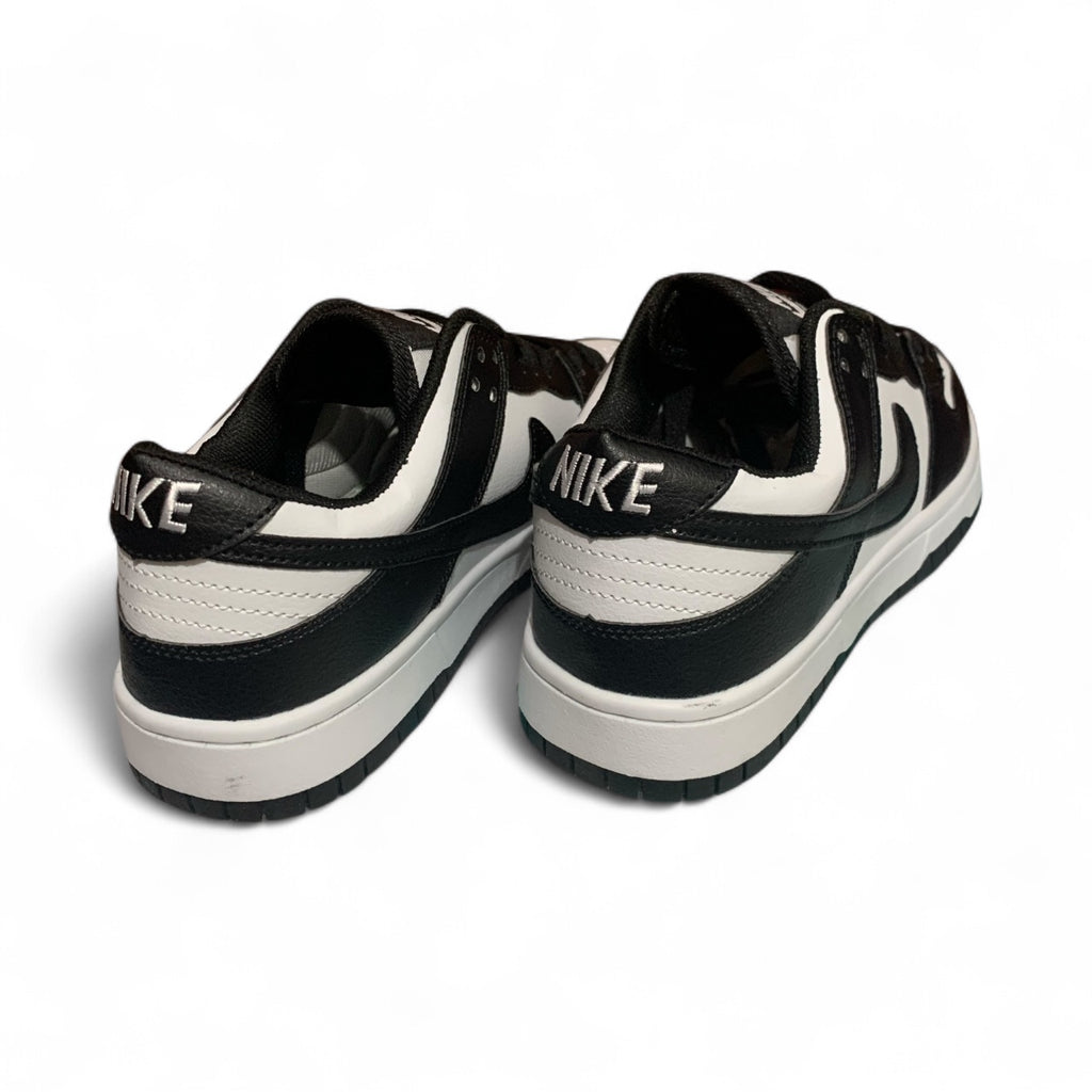 LADIES N1KE SB DUNK LOW SNEAKERS
